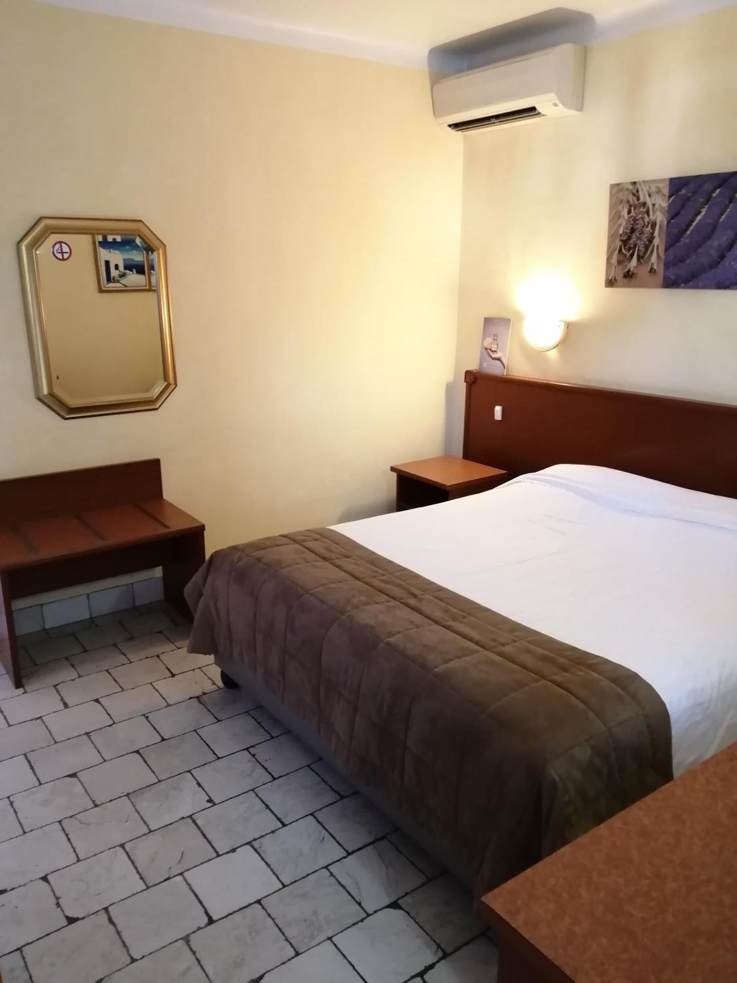 גראס Auberge Les Aromes מראה חיצוני תמונה