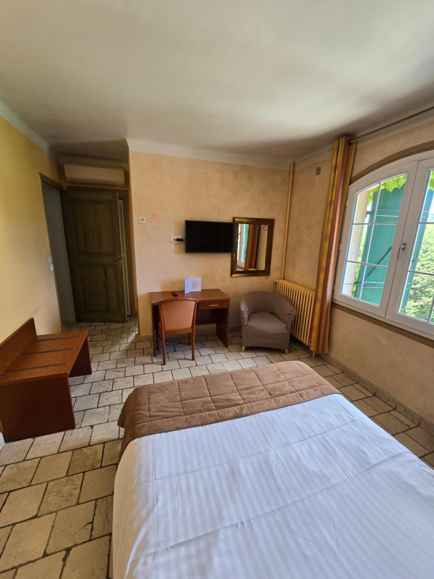 גראס Auberge Les Aromes מראה חיצוני תמונה